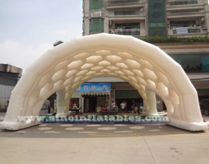 Outdoor white giant inflatable spider tent