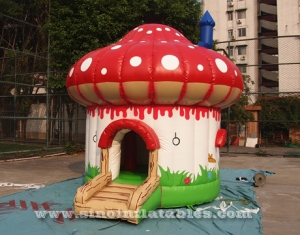 small mushroom toddler inflatable bouncer