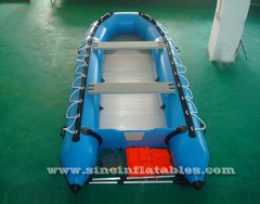 4 persons inflatable motor boat