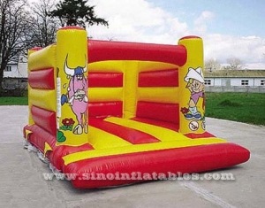  kids backyard farm theme inflatable jumping castle with blower