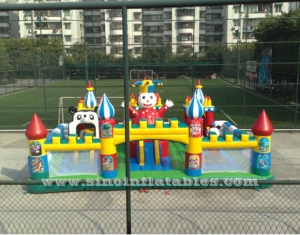 Commercial giant inflatable amusement park