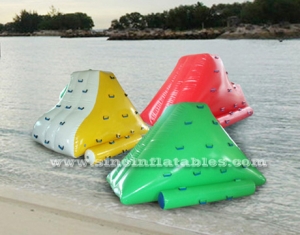 Mini airtight inflatable water iceberg climber